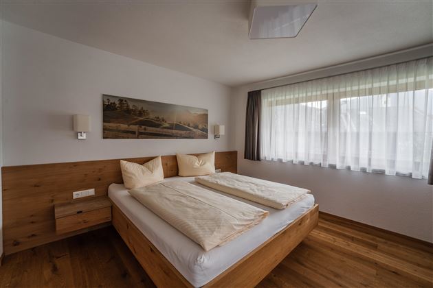 Sonnblick-Schlafzimmer1