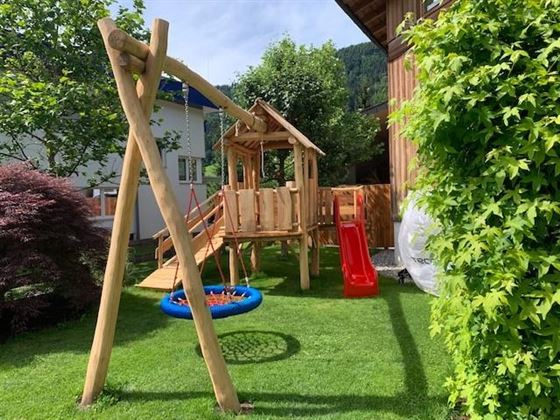 Spielplatz 2022 NEU