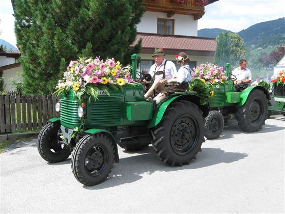 Teilnahme am alljährliche Blumencorso