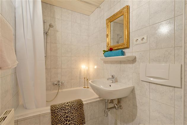 Teresa-Kirchberg-Kirchanger-14-16-Badezimmer