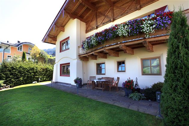 Terrasse mit Garten zur alleinigen Benützung