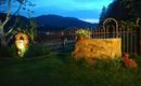 Abendbeleuchtung in unserem Garten