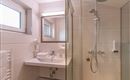 Dusche Zimmer 5