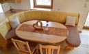 Esstisch im Apartment Pendlingblick