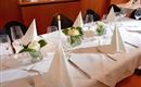 Grosse Stube Tisch Detail
