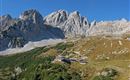 Gruttenhütte mit Kaiserkopf und Ellmauer Halt