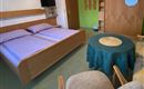 Doppelzimmer Nr. 1 
helles freundliches Zimmer mit großem Balkon