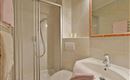 Zimmer 1 Badezimmer