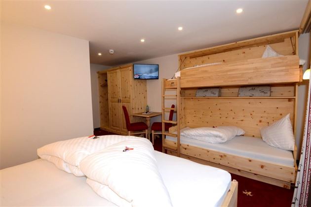 Vierbettzimmer Hexenzirbe (Medium) (2)