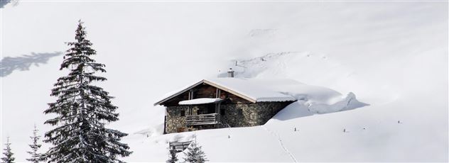 winer-alm-im-schnee-kitzbueheler-alpen
