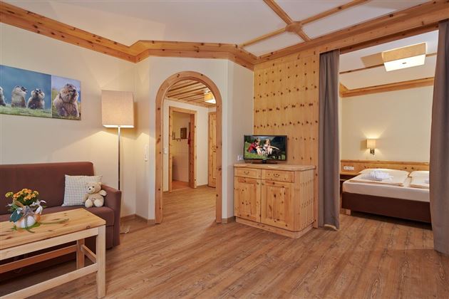 Wohnzimmer (c) Pletzer Resorts