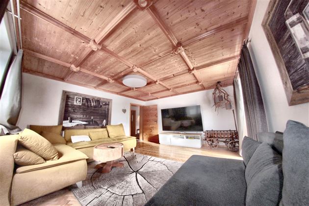 Wohnzimmer Nacht Ambiento Tirol Ferienwohnung