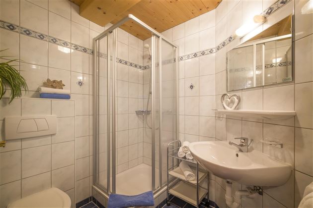 Zimmer 3 Badezimmer